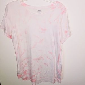 Pink tye dye soft fit tee!